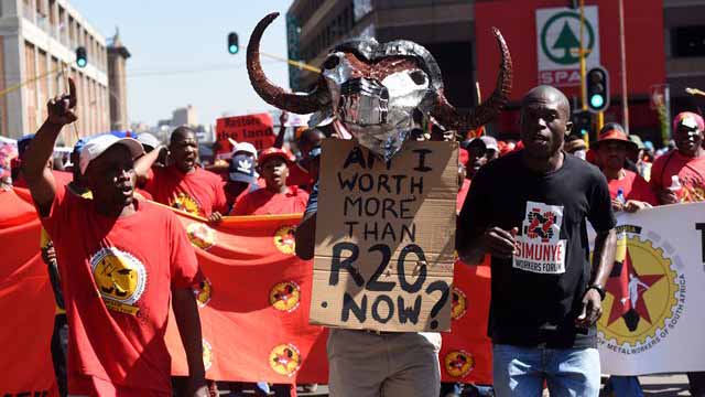 Protesters during a march in the Johannesburg CBD by Saftu. Picture: Nigel Sibanda  