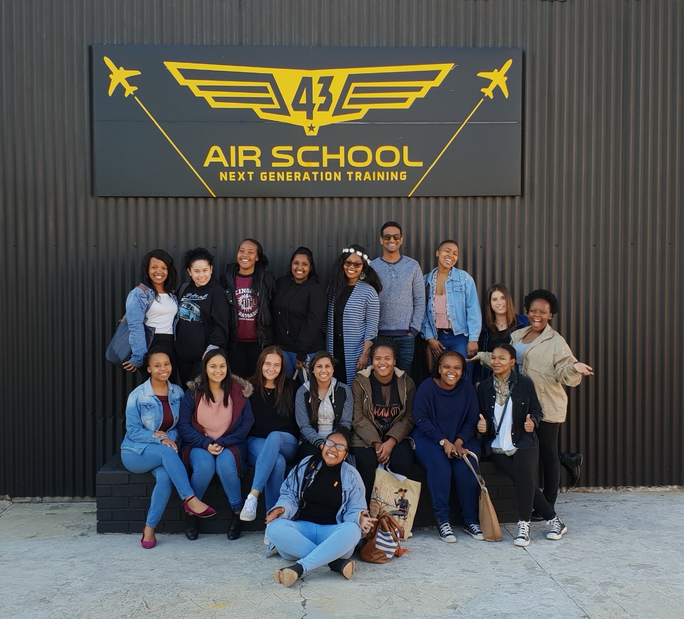 Org Psychology students visit 43 Air School