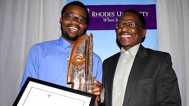 Vice-Chancellor, Dr Sizwe Mabizela and Gold Award Recipient Sanele Ngubo
