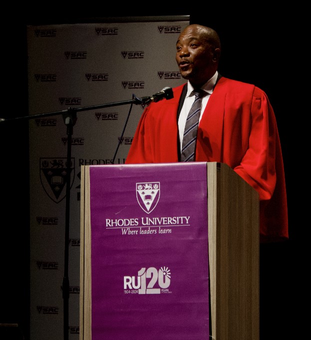 Dr Maimane urged the incoming SRC to remember that in turbulent times, the idea of having a vision greater than the circumstances you currently face is what keeps leadership working and functioning [PHOTO CREDIT: Qiqa Penxa]