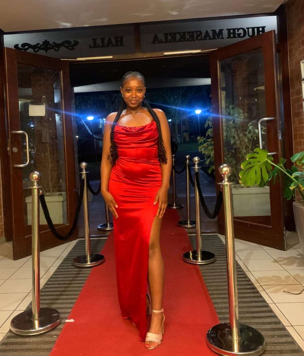 Sinovuyo's graduation ceremony will take place on Wednesday, 25 March at 09:30, which also happens to be her birthday, making the occasion even more special and memorable