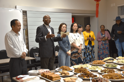 From right to left, Profs Liu and Mwepu (Zang Li©)