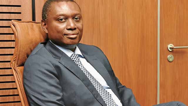 Rhodes congratulates new Standard Bank CEO Sim Tshabalala 