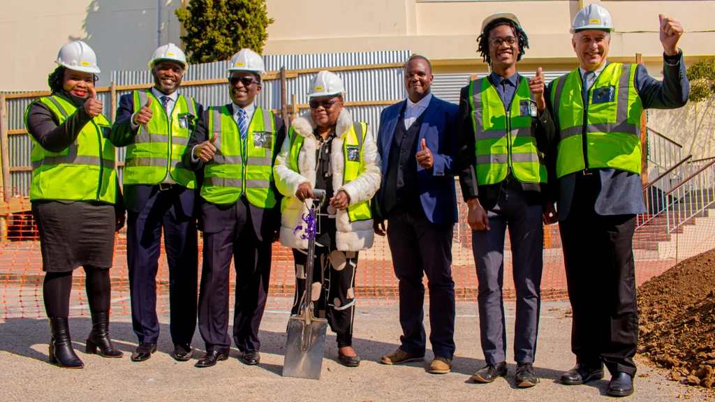 From left to right: Makana Local Municipality Mayor: Yandisa Vara,  Associate Professor of Inorganic-Analytical Chemistry, Professor Philani Mashazi, Vice-Chancellor: Professor Sizwe Mabizela, Distinguished Professor Tebello Nyokong, DSI/Mintek Nanotechnology Innovation Centre Head: Professor Lucky Sikhwivhilu, SRC President: Botlhale Modisaotsile and Deputy Vice-Chancellor for Research and Innovation: Professor Peter Clayton. Photo cred: Vusumzi Fraser Tshekema. 