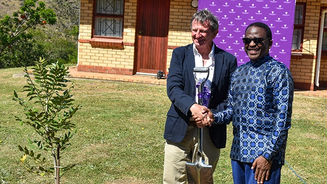 Professor Justin Jonas and Professor Sizwe Mabizela with the Wild Plum Tree