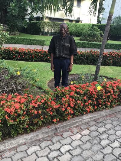 Prof Mukenge