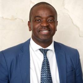 Prof Sandile Khamanga