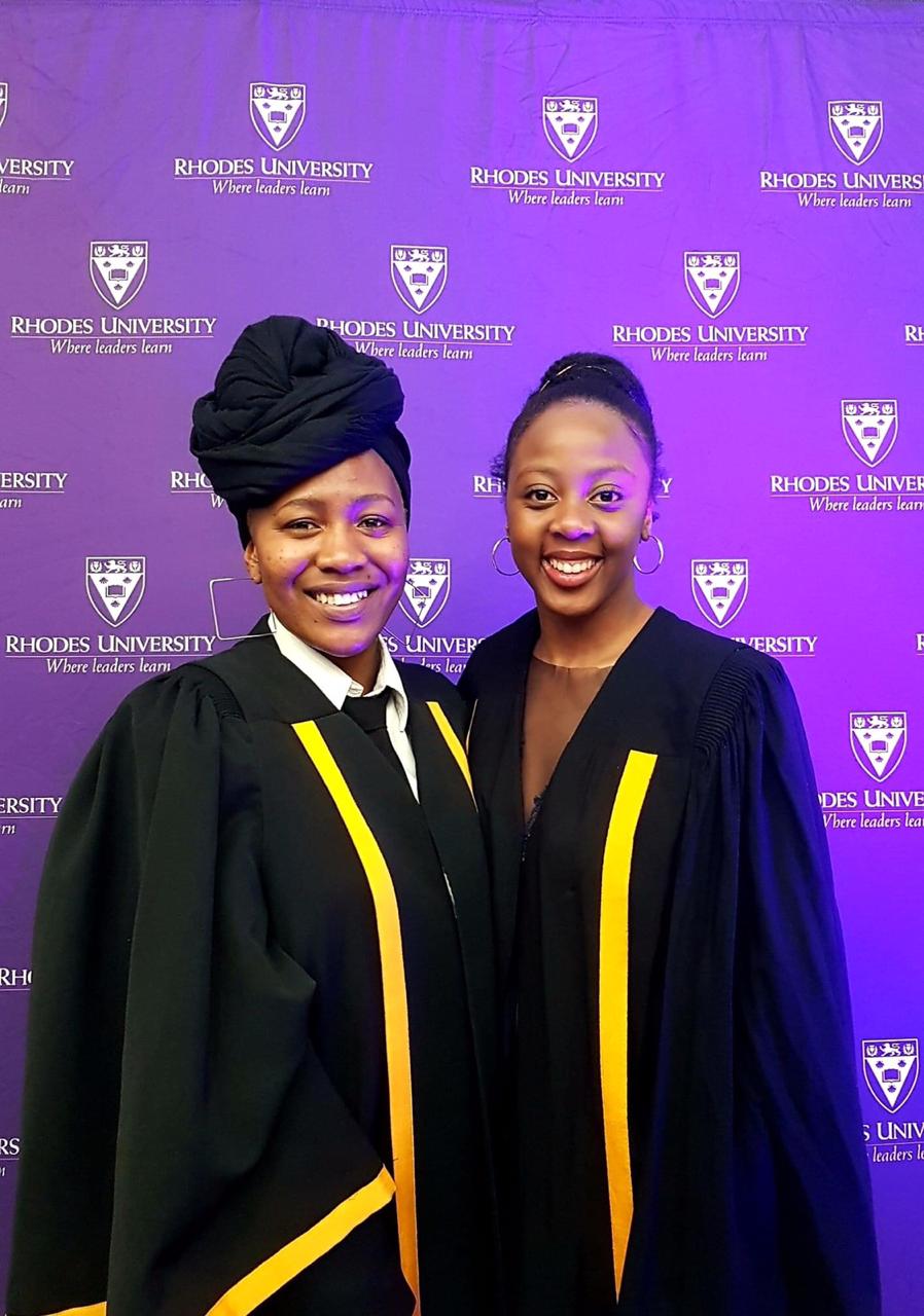 2020 SRC President, Katlego Mphahlele (left) with 2021 SRC President-elect, Leboghang Nkambule (right) at the 2021 SRC inauguration. Image / Masithembe Sazana. 